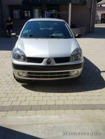 Renault Clio 1.2i 80000KM