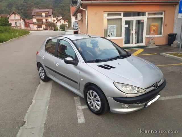 Peugeot 206 première 2002