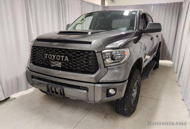 Toyota Tundra Crewmax 5,7 L V8, 4x4, croisière adaptative