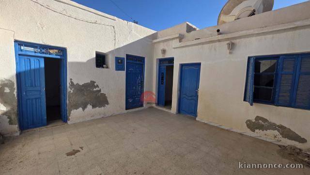HOUCH À RÉNOVER -DJERBA HOUMT SOUK ZU - RÉF H715