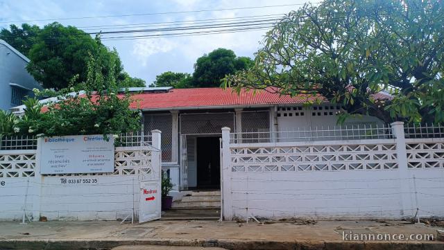 MAISON T4 A VENDRE CENTRE VILLE MAHAJANGA