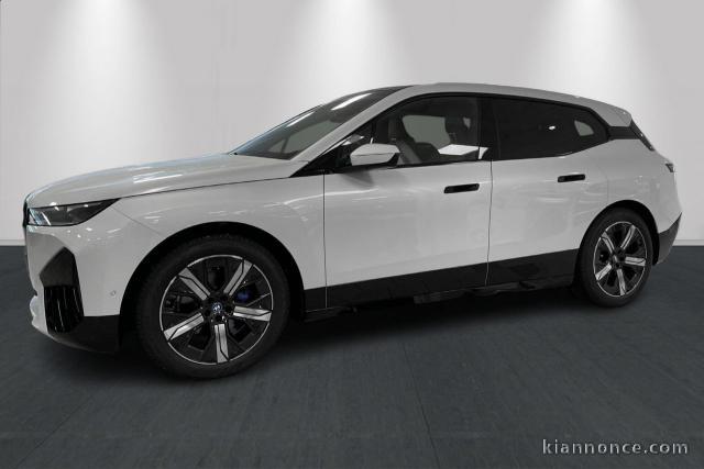 BMW iX xDrive 40 année 2023