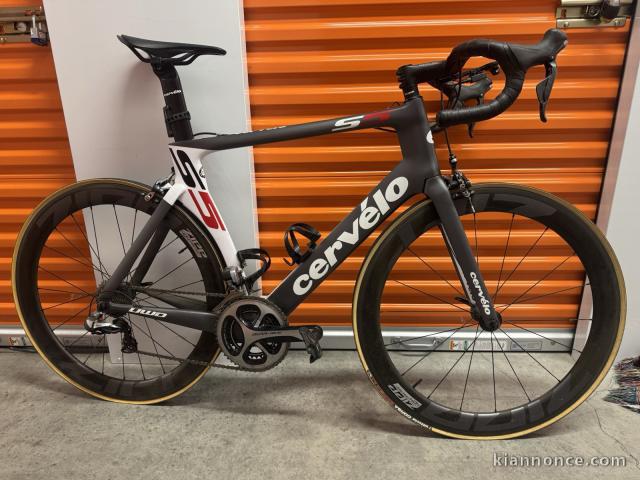 Cervelo S5 56 cm avec changement de vitesse électronique Dura Ace