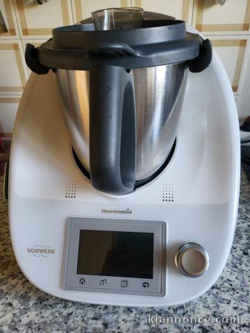 Thermomix TM5 neuf avec tous ces accessoires d\