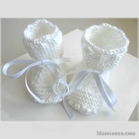 Chaussons tricot bébé modèle layette tricoté main sur OPLA