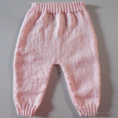 Pantalon tricot bébé modèle layette tricoté main sur OPLA