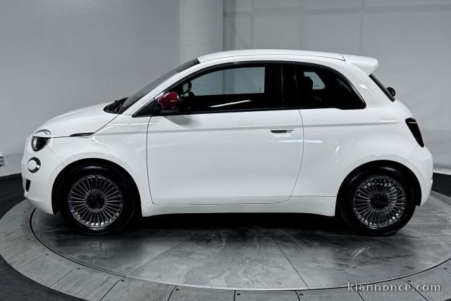 Fiat 500 Année modèle 2023 Kilomètre 9 000 km