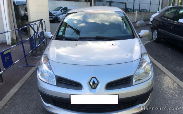 Renault Clio III 1.4 16V 100 Pack Authentique