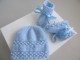 Ensemble bonnet chaussons tricot laine fait main